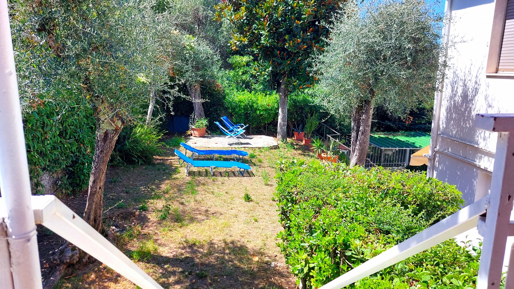 Giardino attrezzato