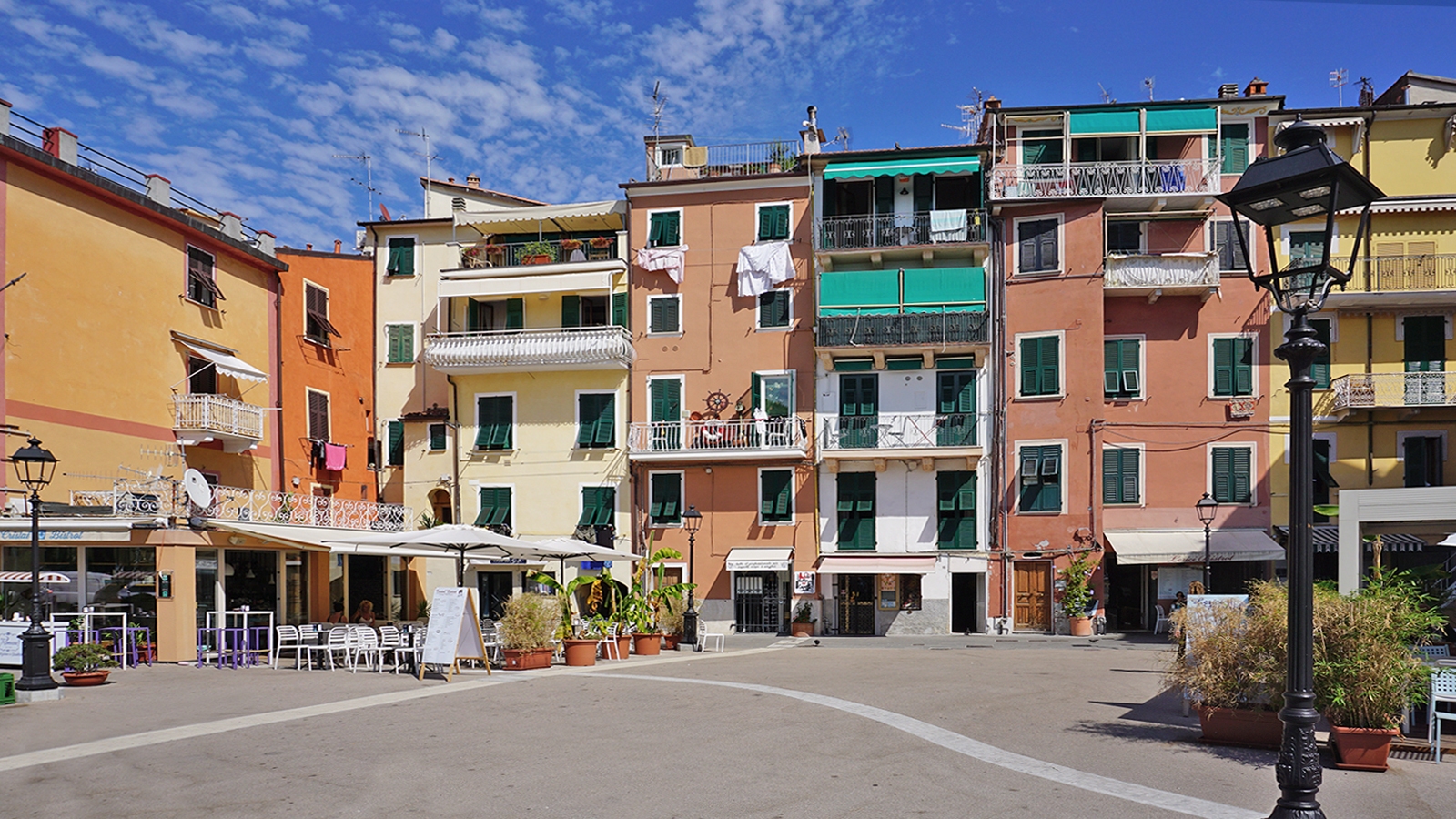 Piazza colorata