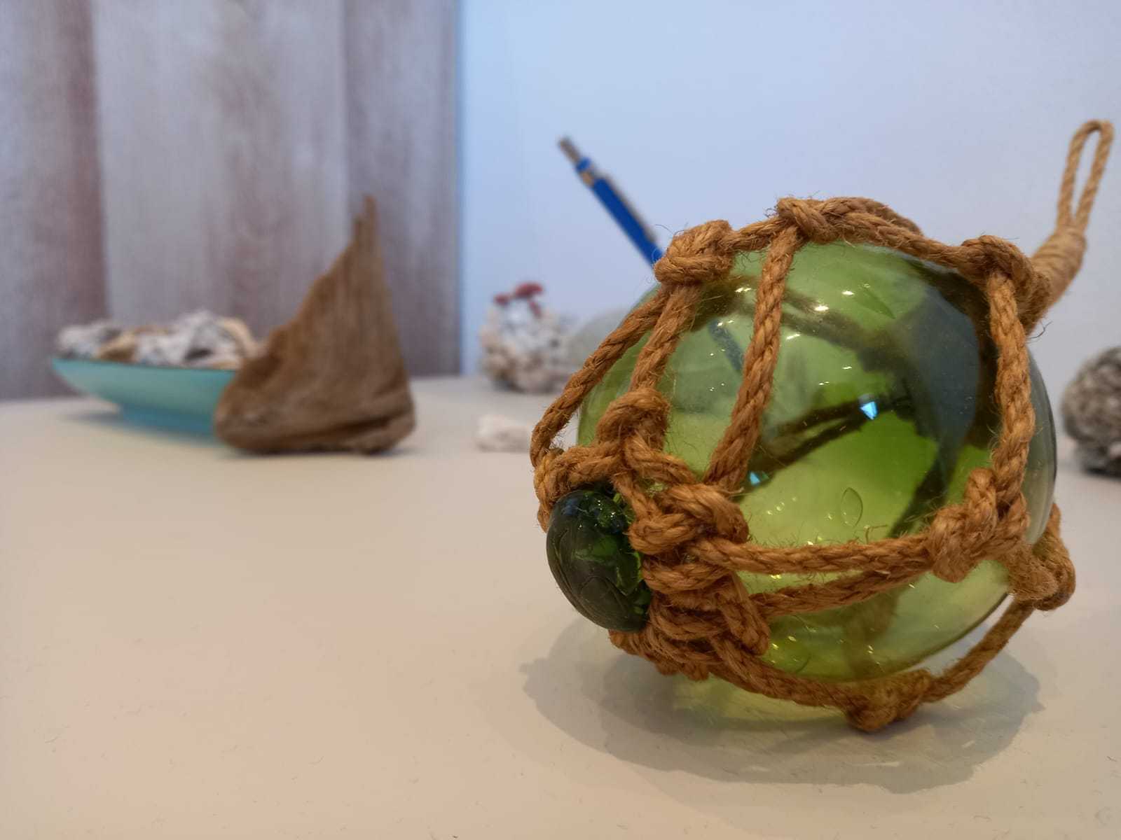 Dettaglio-boa-di-vetro-verde