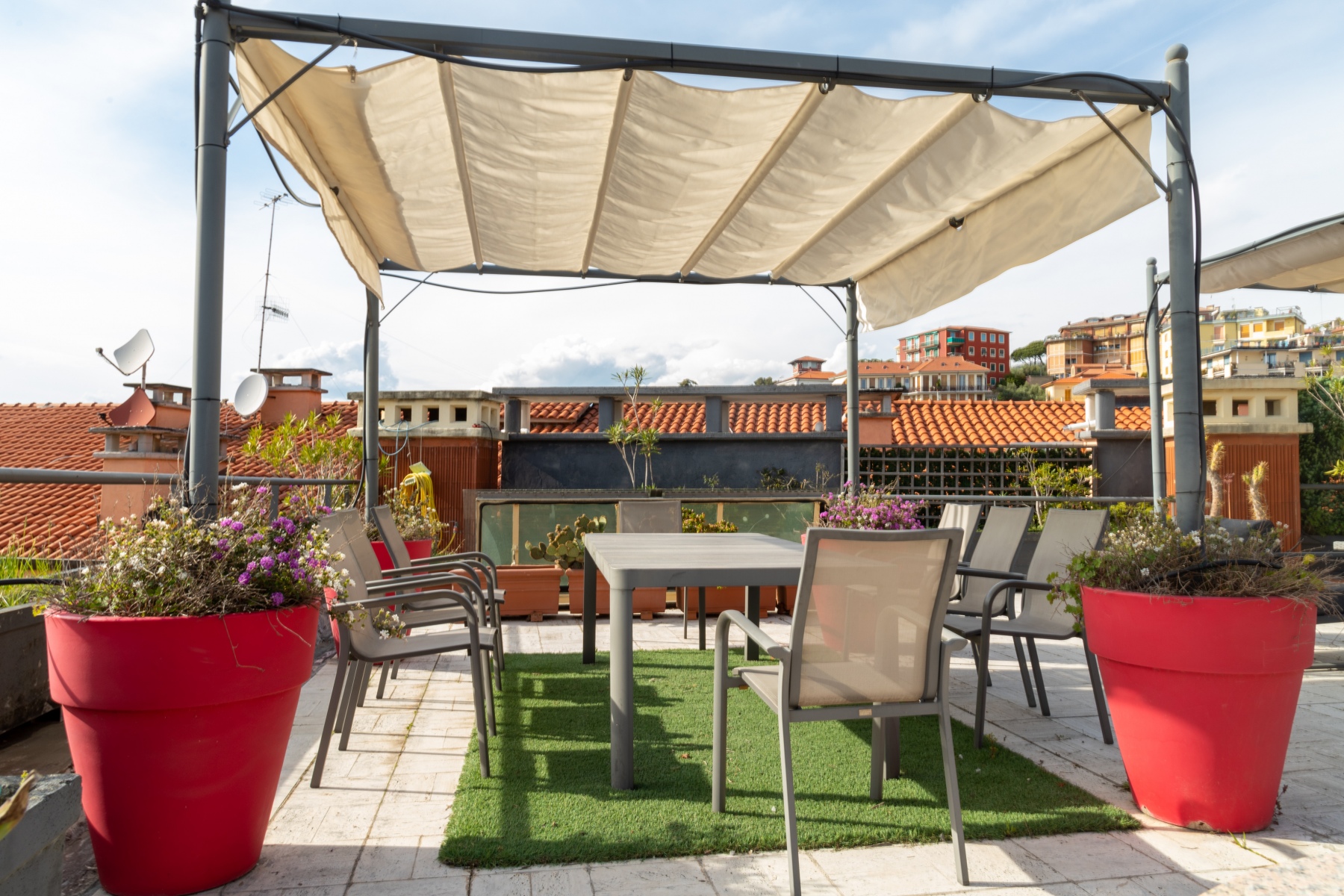 Terrazza con zona pranzo