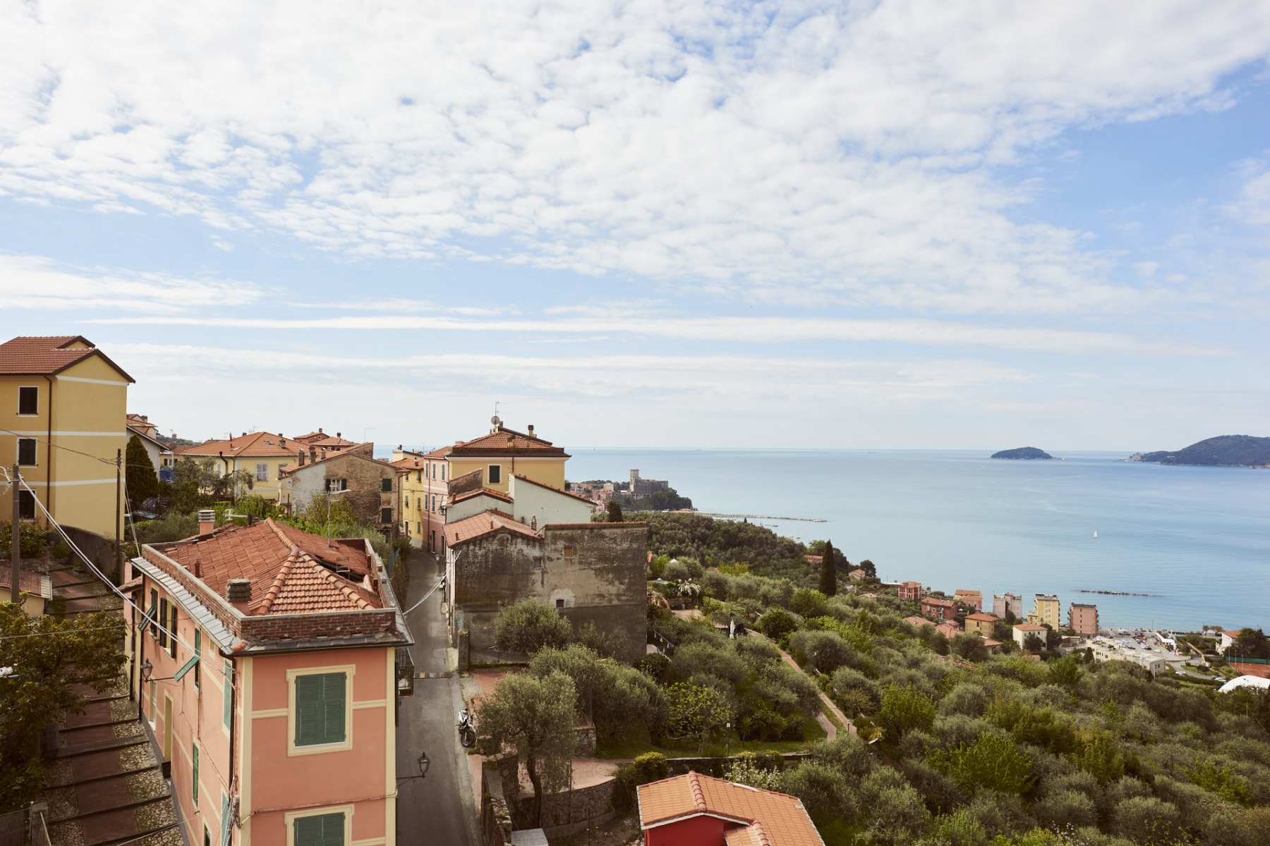 Fotografia interni per agenzia immobiliare Casa con Vista - Lerici. Immagini realizzate da David Umberto Zappa - duzimage