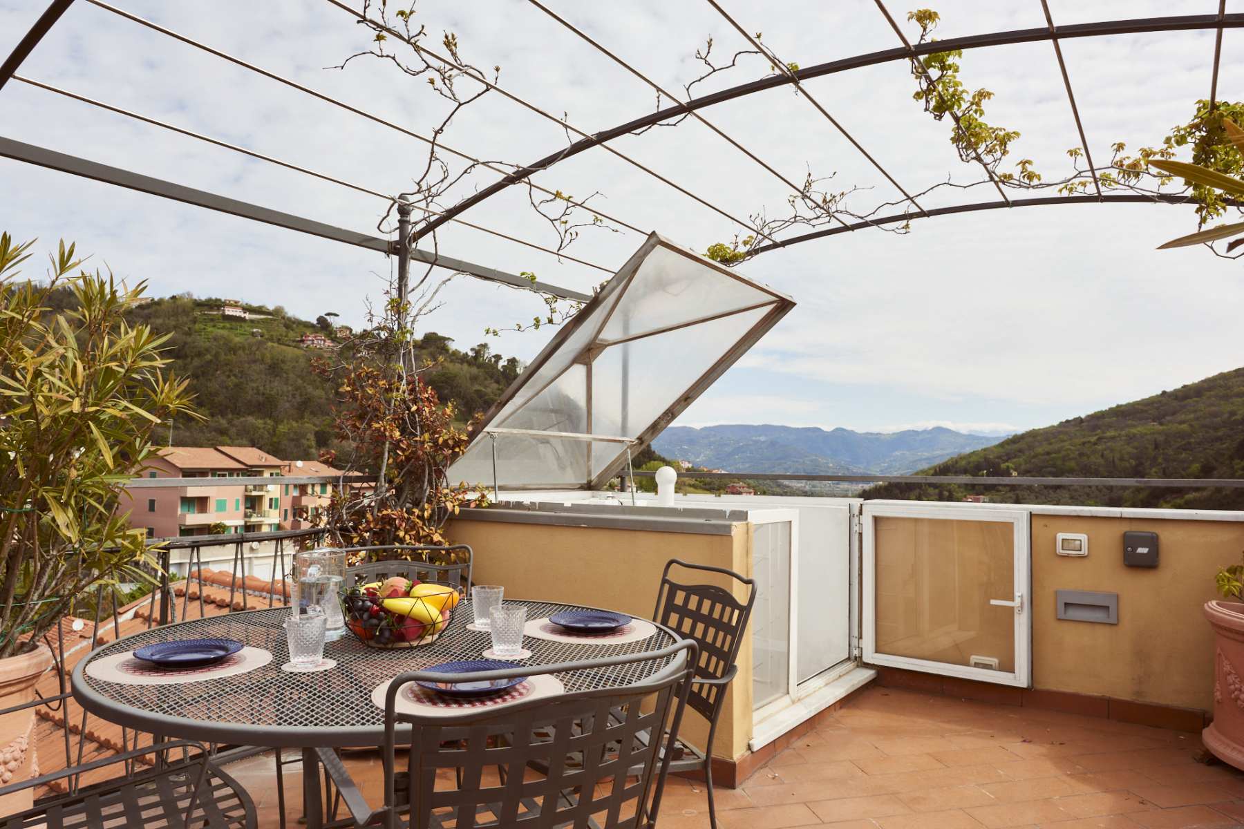 Fotografia interni per agenzia immobiliare Casa con Vista - Lerici. Immagini realizzate da David Umberto Zappa - duzimage