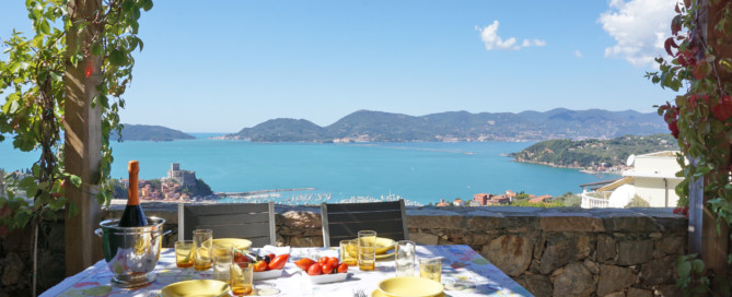 Vista dominante del Golfo dei Poeti